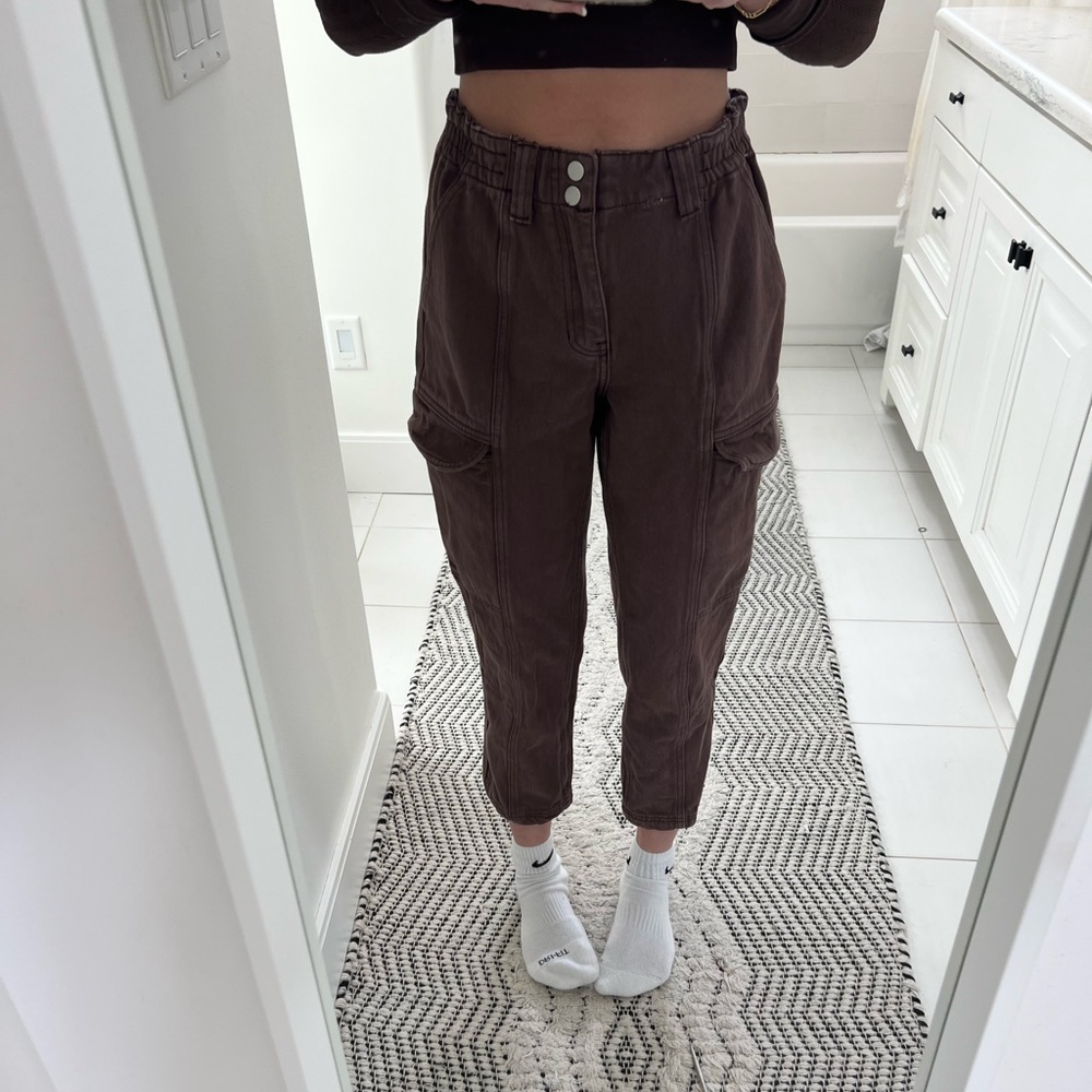 Small. brown baggy pants!!